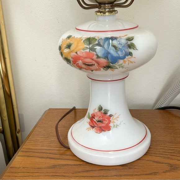 Vintage Table Lamp - Picture 4 of 7